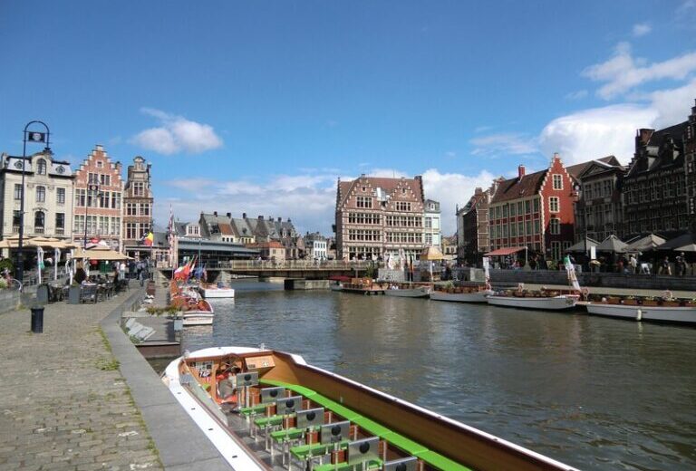 Amberes, Brujas y Gante