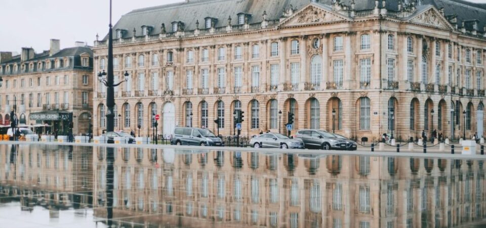 Place de la Bourse en Burdeos, Aquitania